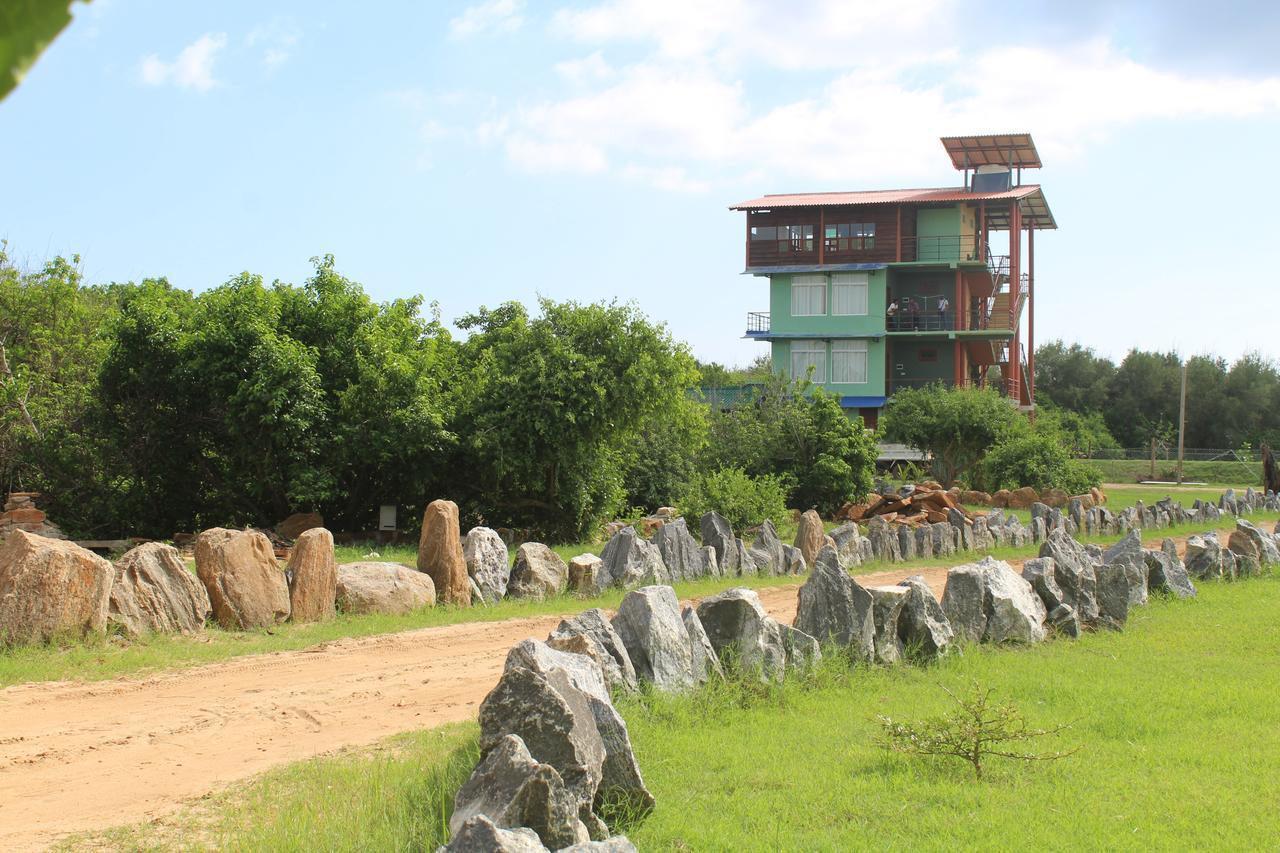Yala Bay Resort Tissamaharama Kültér fotó