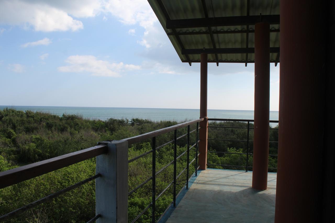 Yala Bay Resort Tissamaharama Kültér fotó